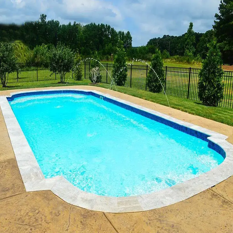 Roman shape pool, Riviera